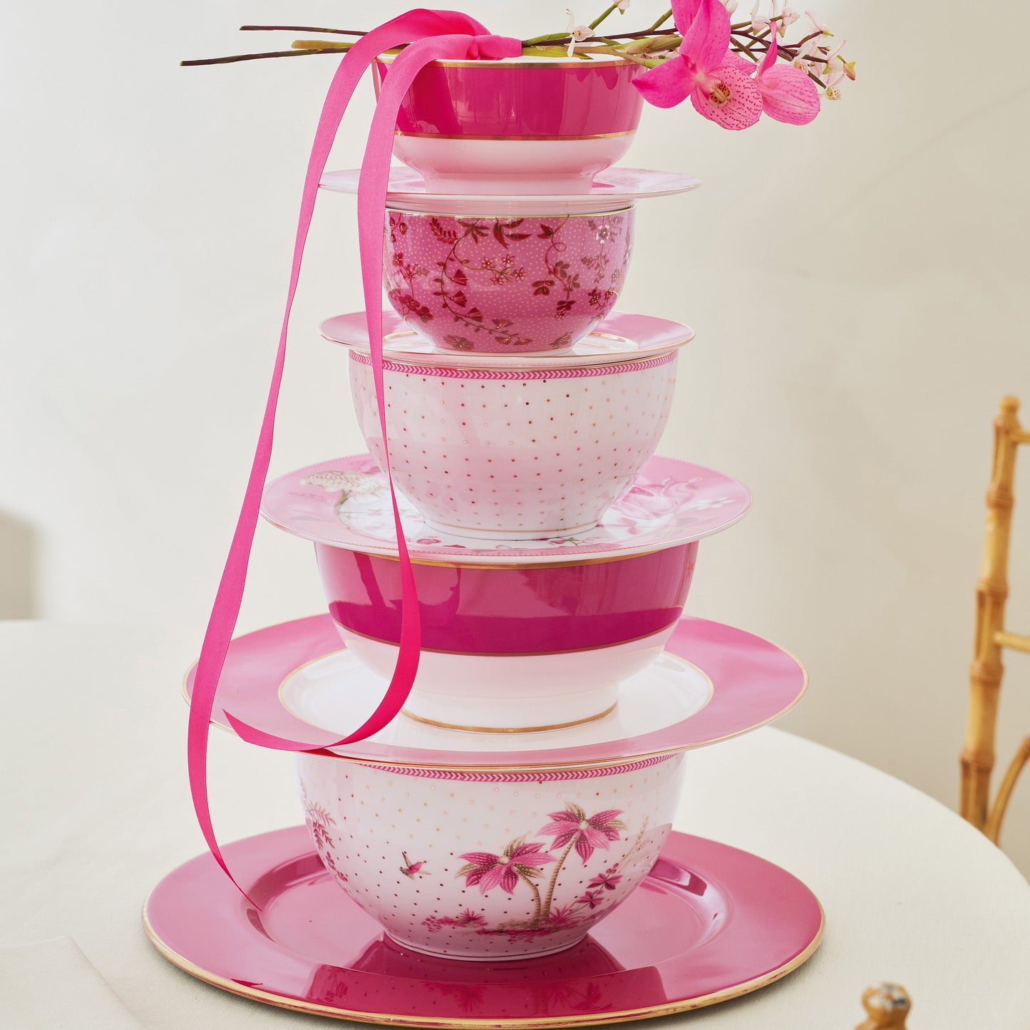 Bowl Jolie Dots Gold Pink – 18cm | Elegant Porcelain Tableware