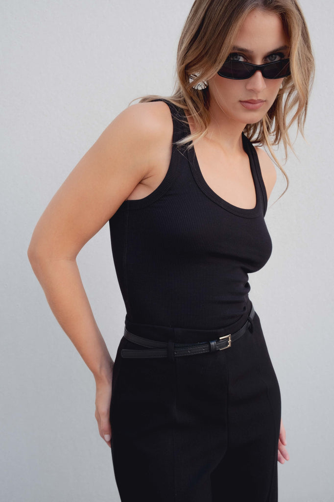 Mid-Rise Black Wide-Leg Culottes with Adjustable Belt