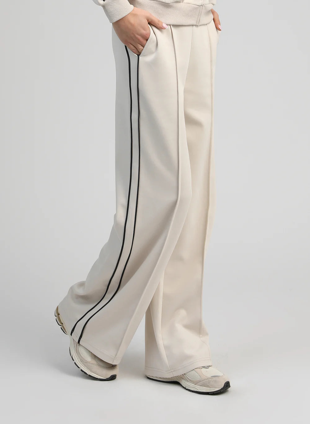 Cream Relaxed Trousers – Jersey Straight Cut by An’ge