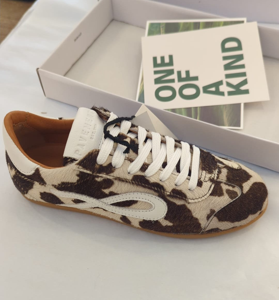 Juno Sneaker Vegan Pony Print