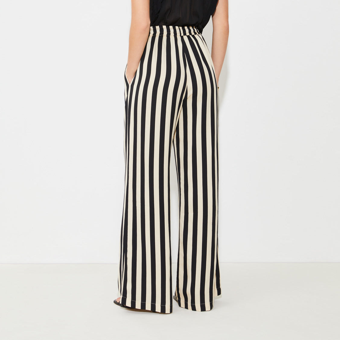 Flowing Wide-Leg Striped Pants