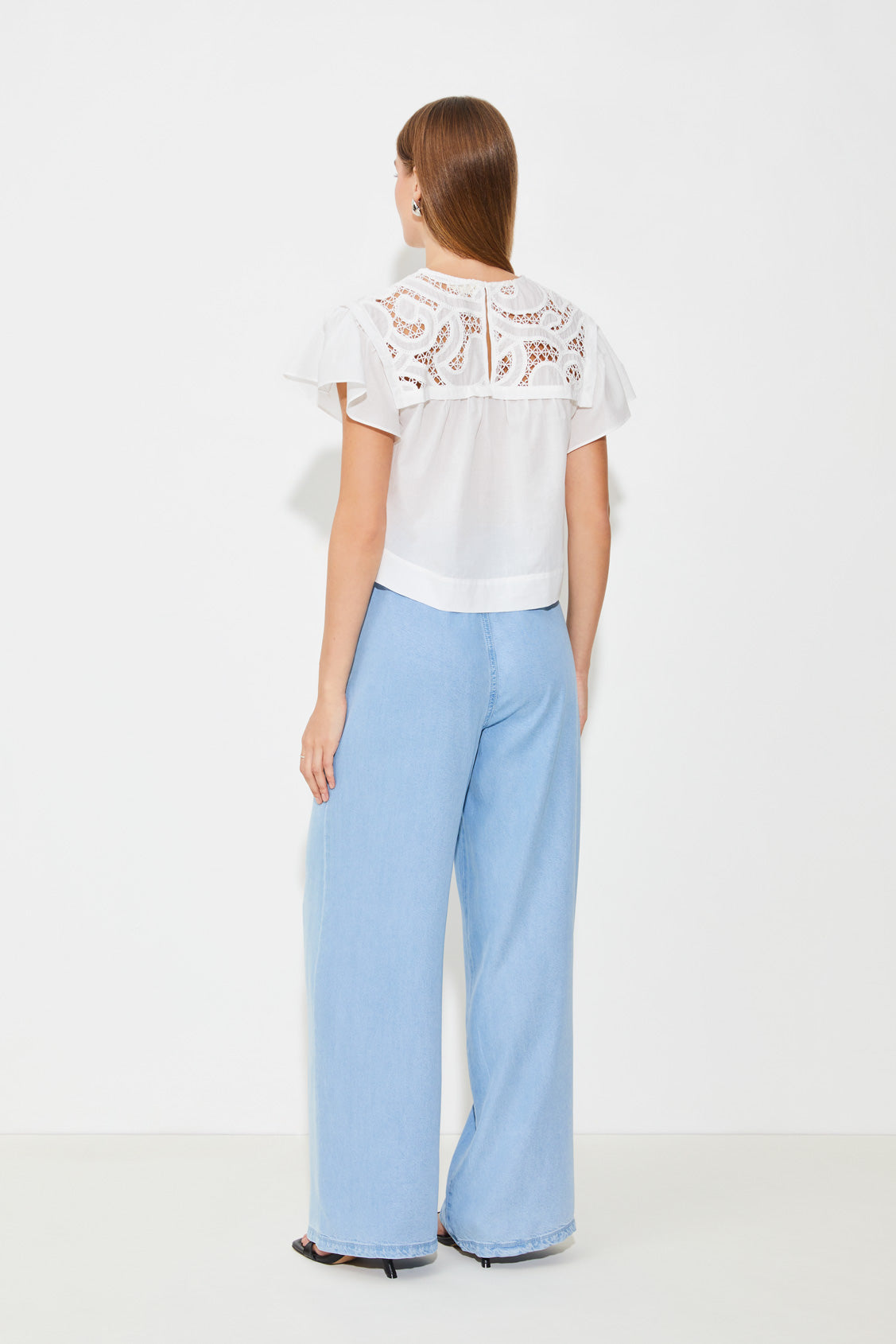 Ryan Woven Jeans: Effortless Style, Sustainable Comfort