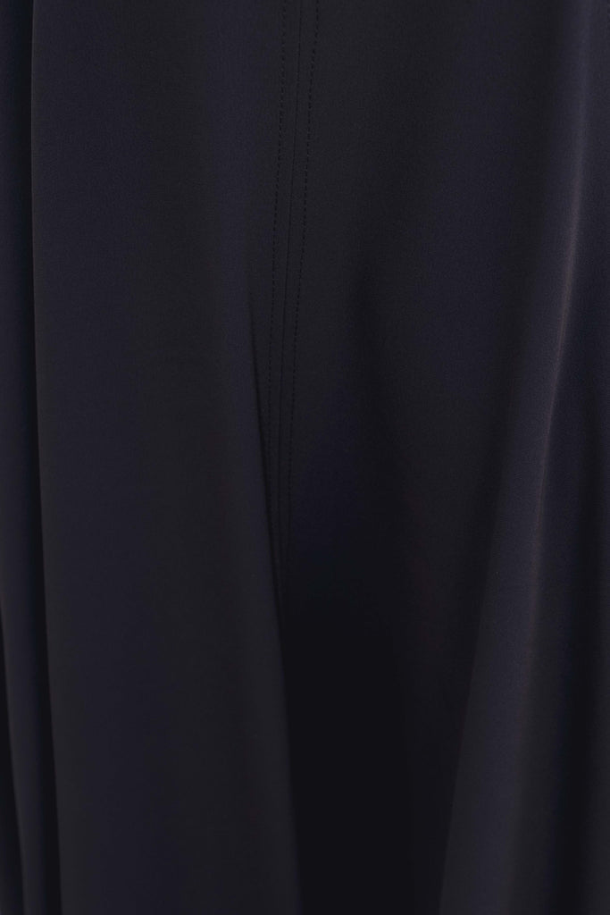 Sleeveless Midi Dress with Round Neck