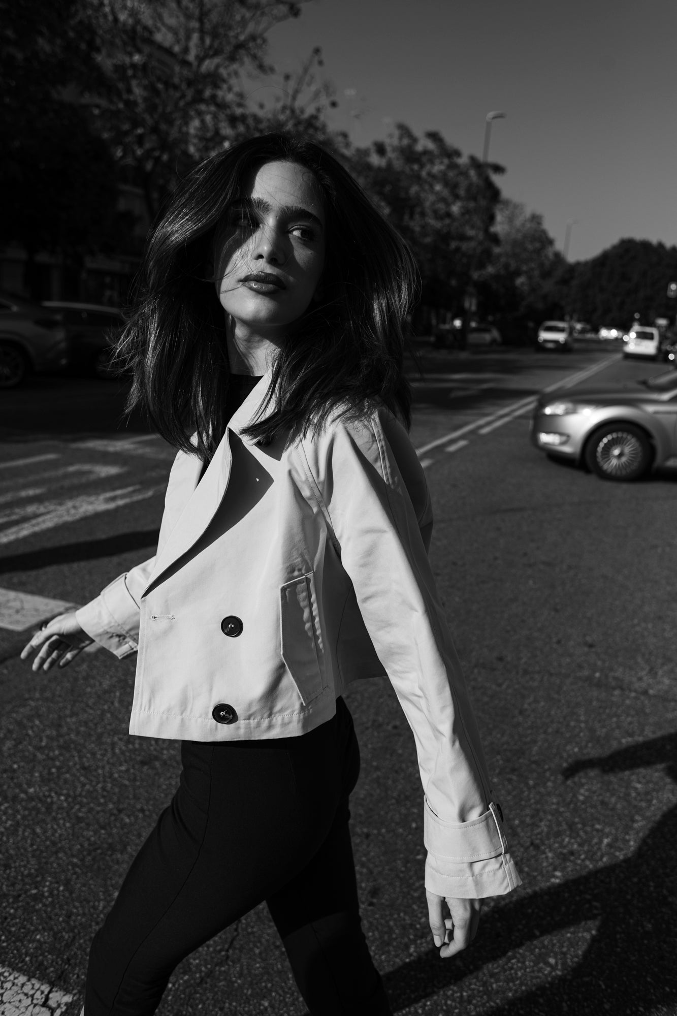 Cropped Trench Jacket – Classic Utility with a Modern Twist