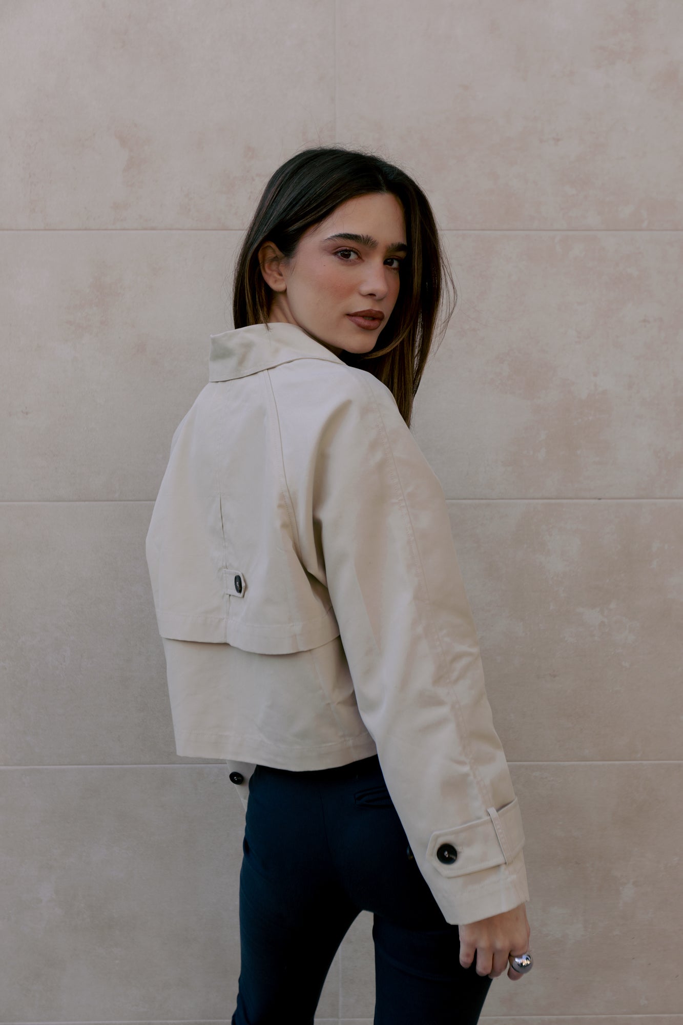Cropped Trench Jacket – Classic Utility with a Modern Twist