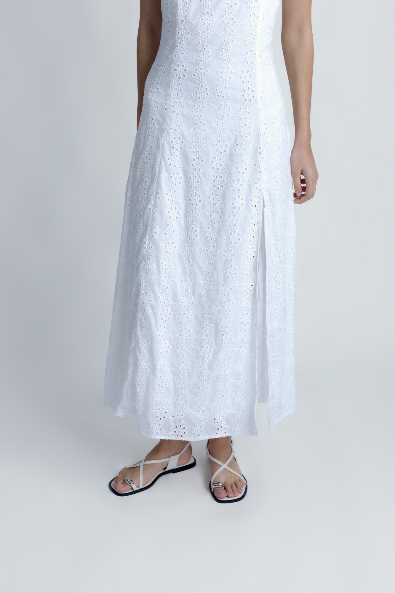 White Embroidered Anglaise Midi Dress – Timeless Summer Elegance
