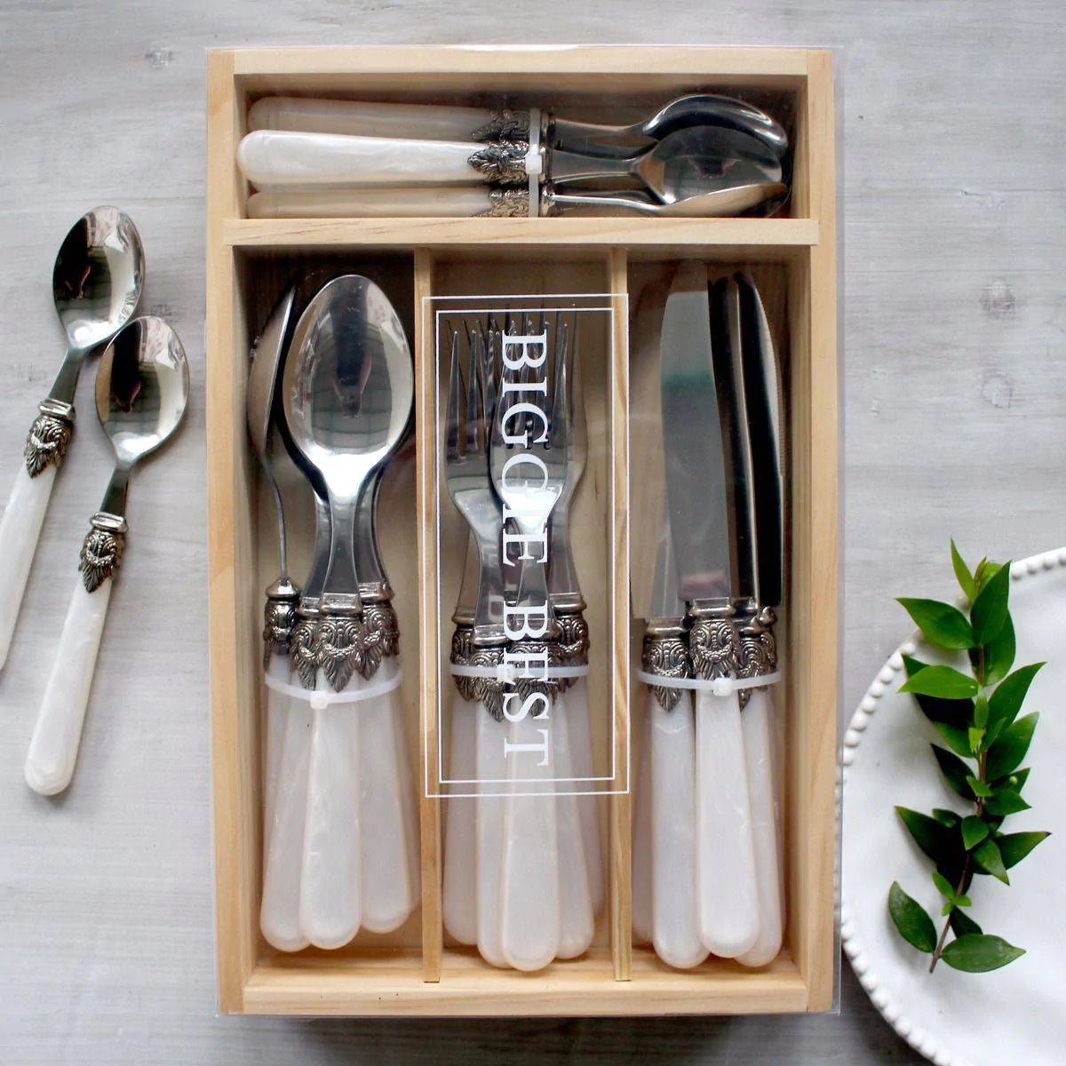 Pearl handled cutlery shop set