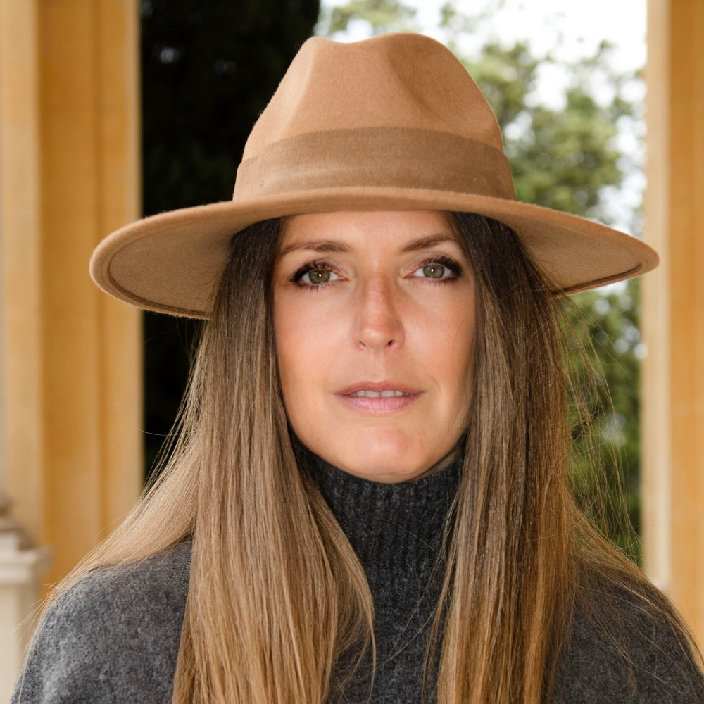 Camel Wool Wide Brim Hat with Large Suede Leather Band – Stylish & Durable