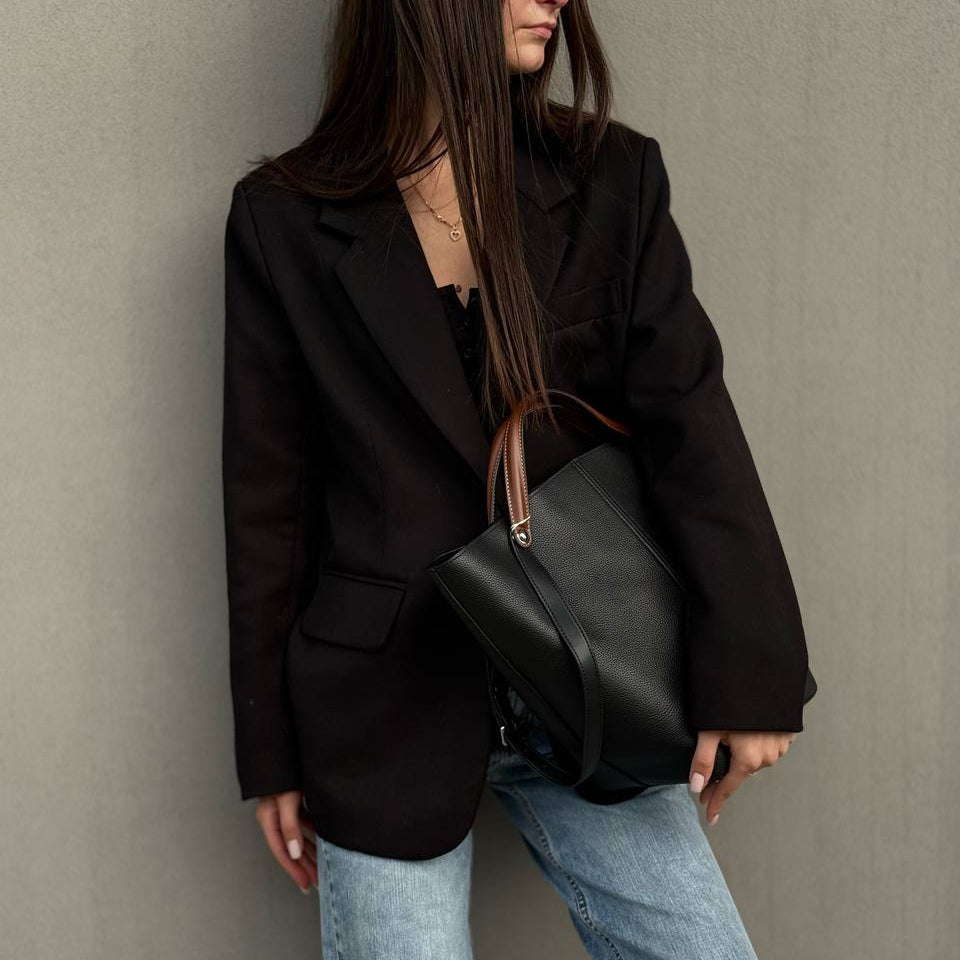 Black Leather Bucket Tote Bag with Long Straps – Timeless Luxury Handbag