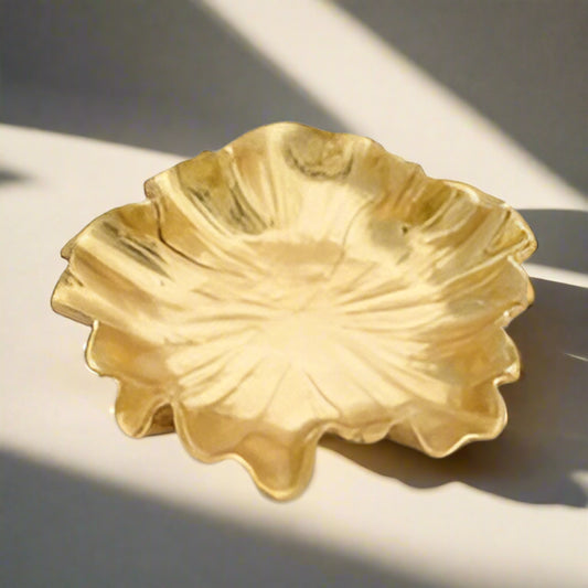 Deco Gold Lustre Leaf Plate-Large | Luxe Statement Piece