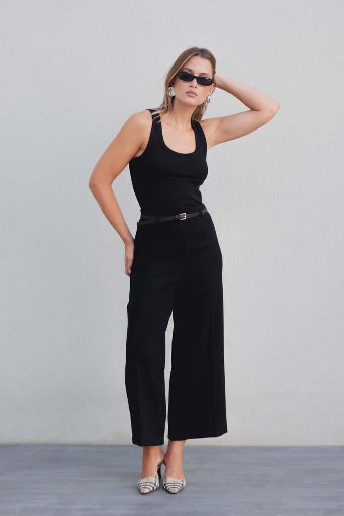 Mid-Rise Black Wide-Leg Culottes with Adjustable Belt