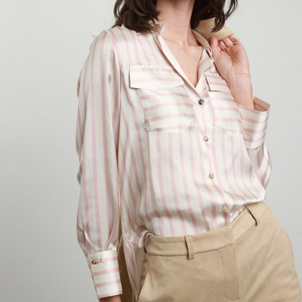 Room Shirt with Contrasting Pockets | Pink & Cream 