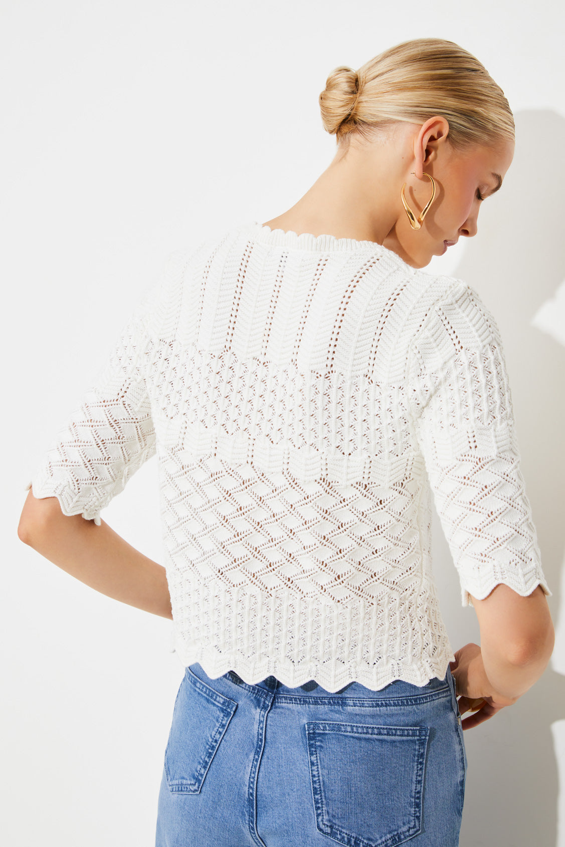 Lace Knit Top: A Touch of Romantic Charm