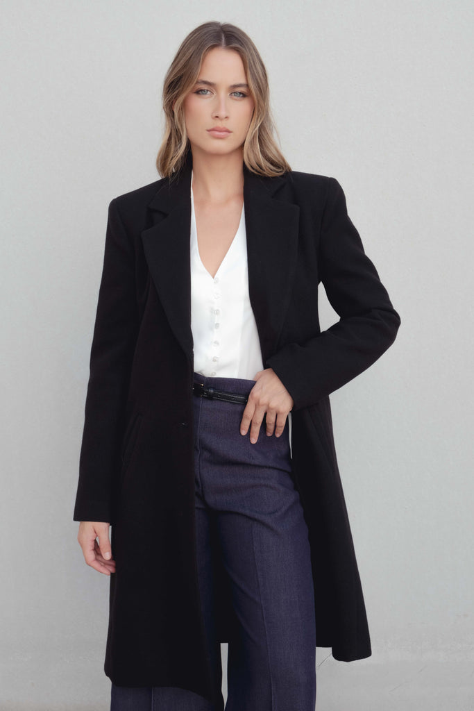 Single-Breasted Black Coat with Side Slit Pockets