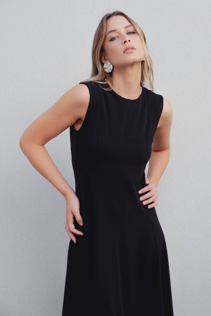 Sleeveless Midi Dress with Round Neck