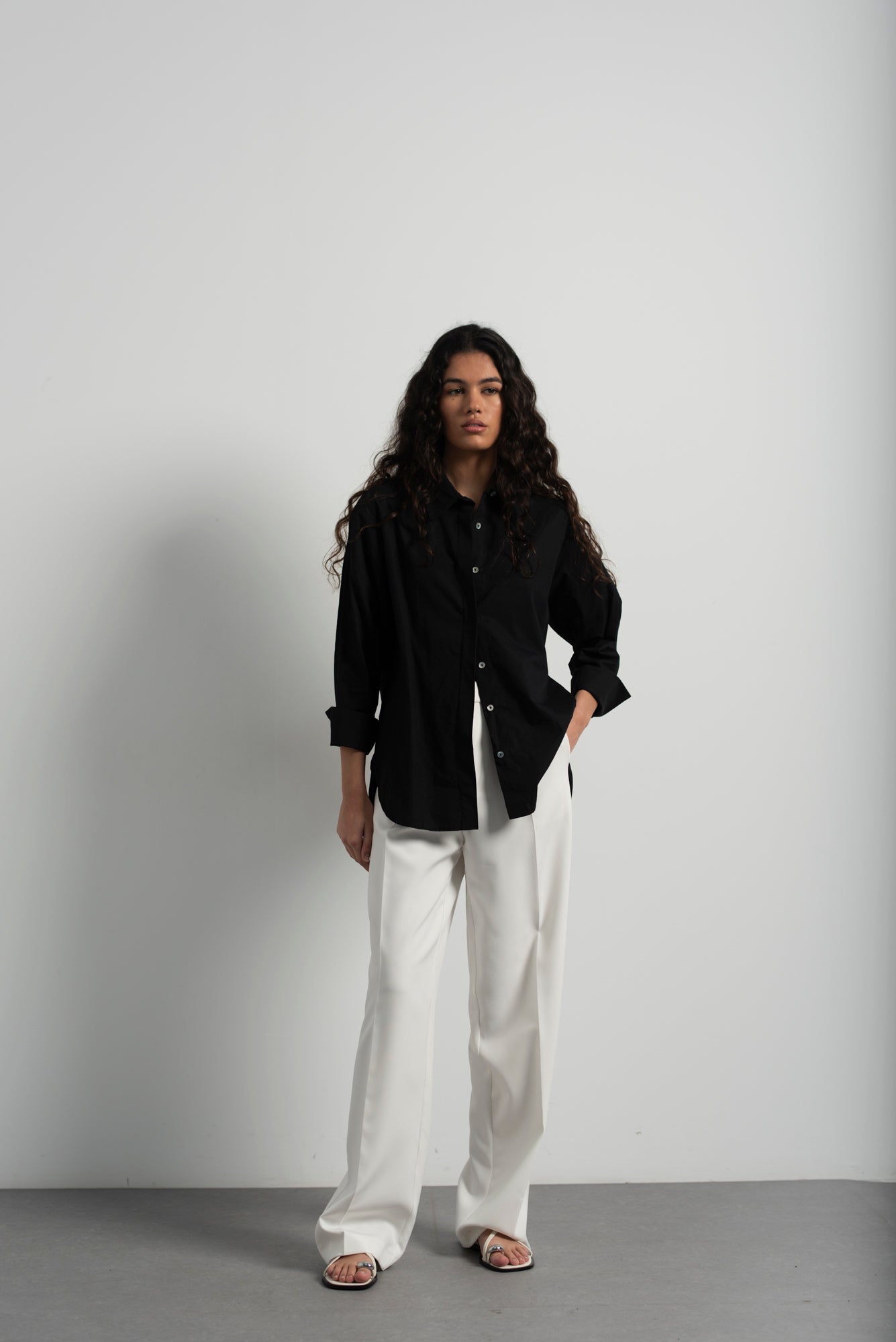 Black Poplin Shirt | Timeless Style & Effortless Comfort