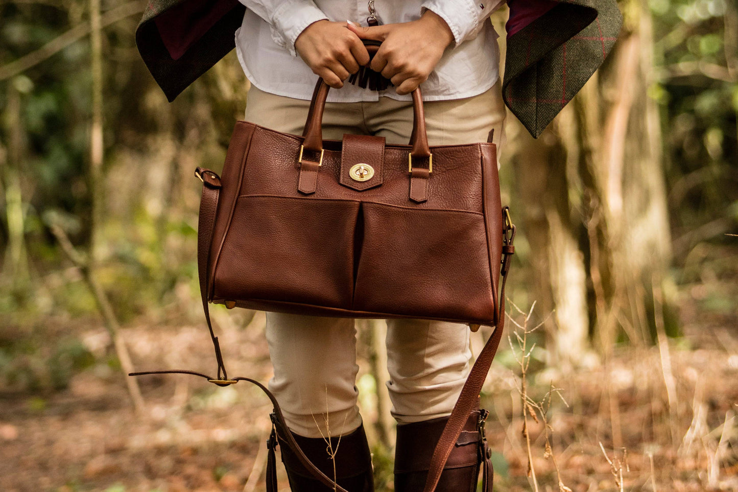 Cadogan Tote Bag in Chestnut Tan Leather by Woodcock & Cavendish for sale - Woodcock and Cavendish