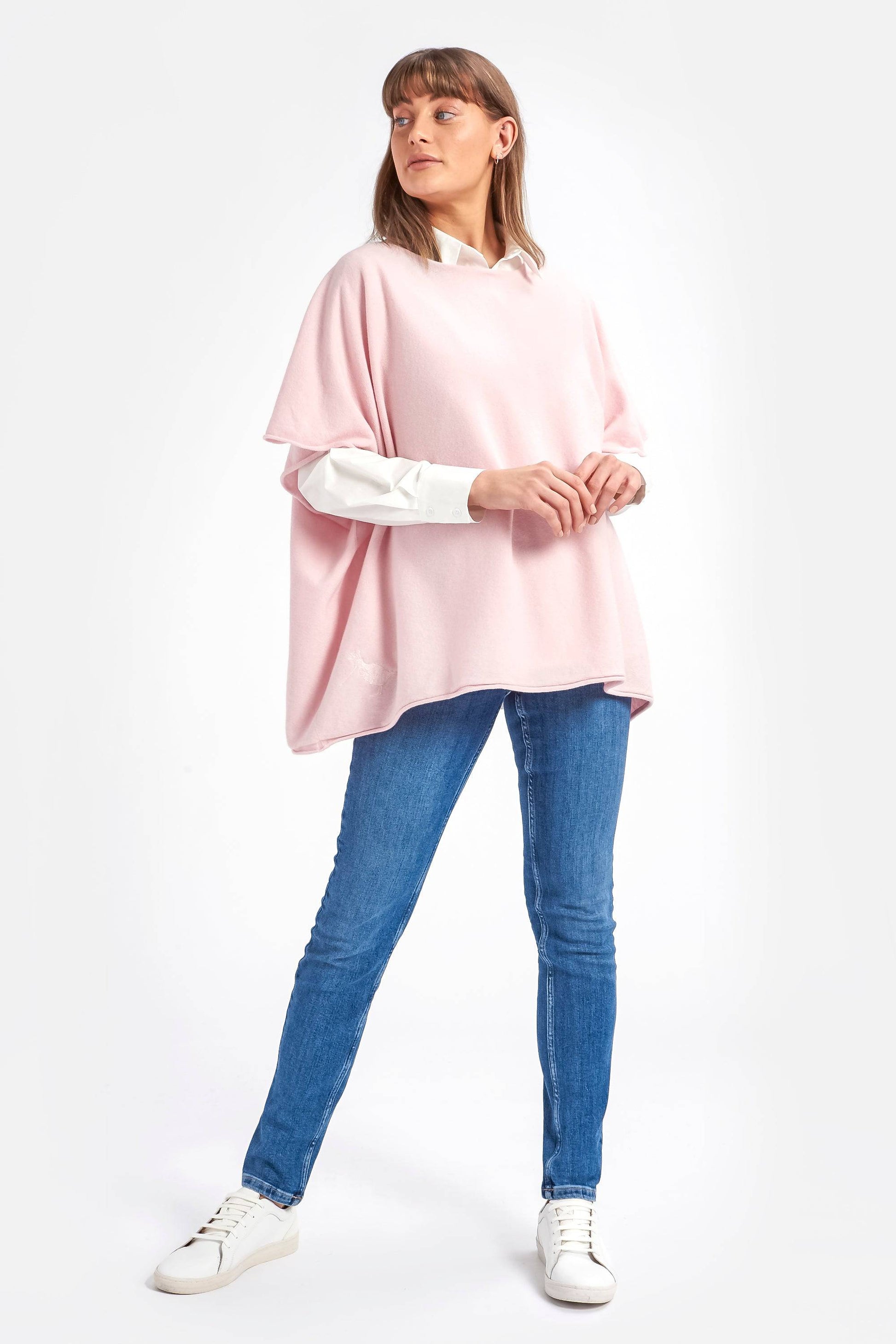 Cashmere & Merino Wool Boat Neck Poncho in Pale Pink By Woodcock & Cavendish for sale - Woodcock and Cavendish